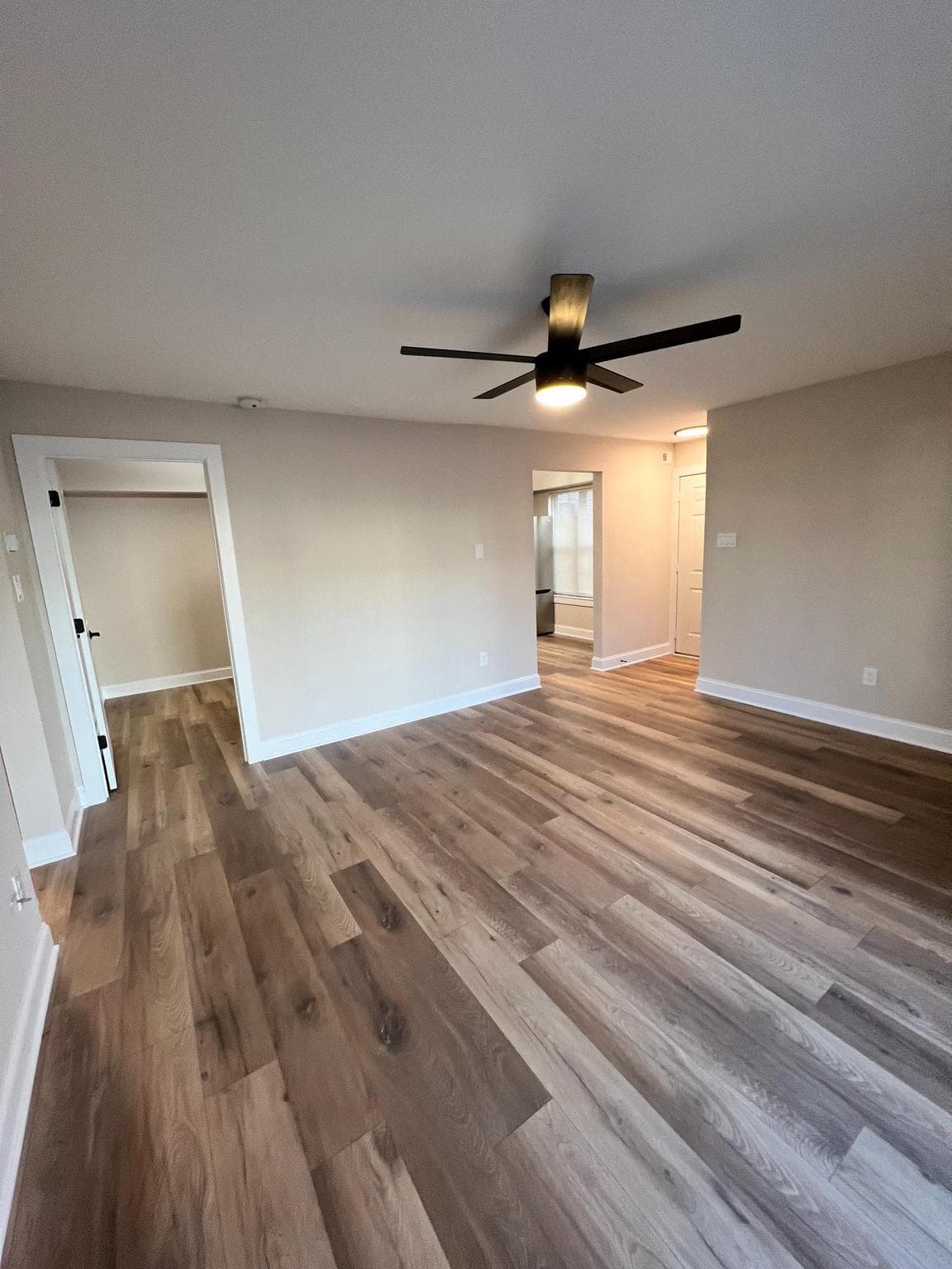 805 Society Place photo 3