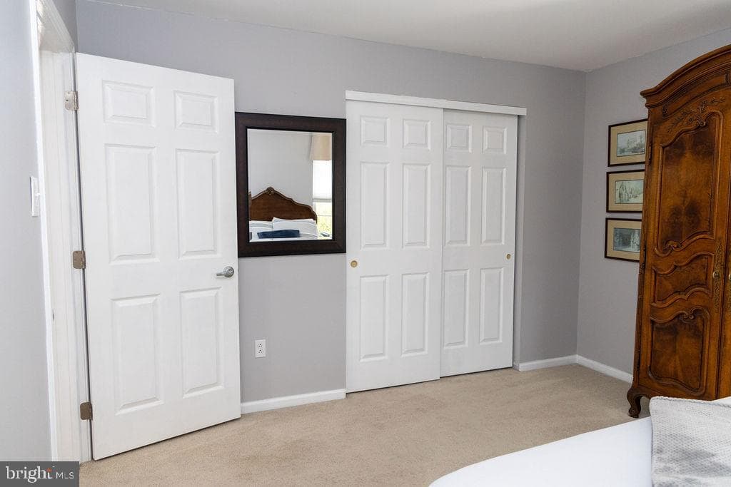 814 Sydni Court photo 59
