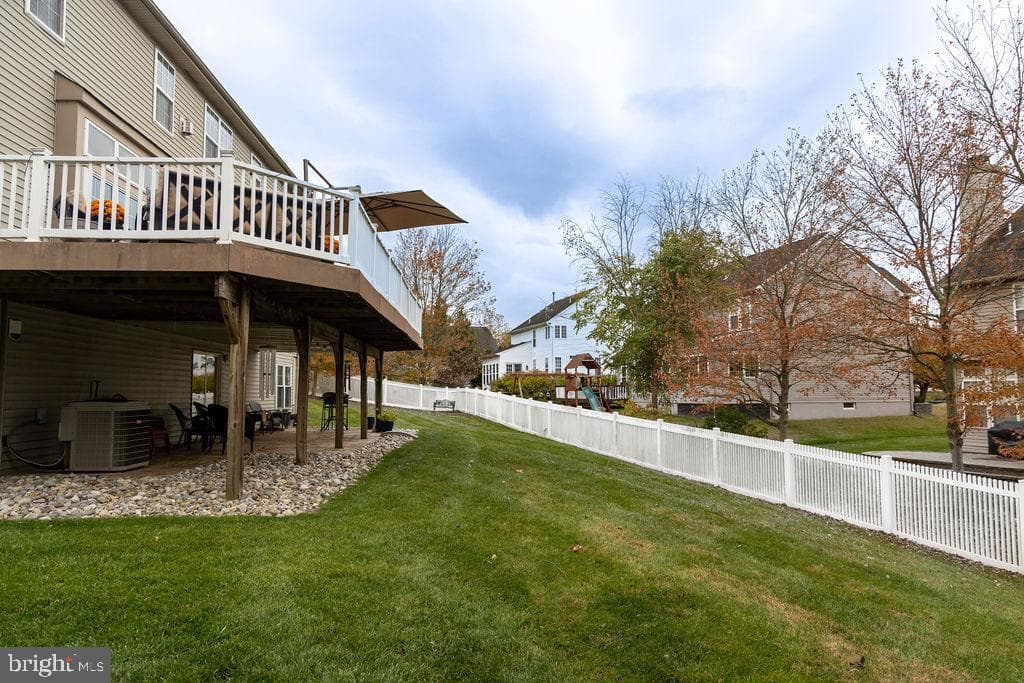 814 Sydni Court photo 91