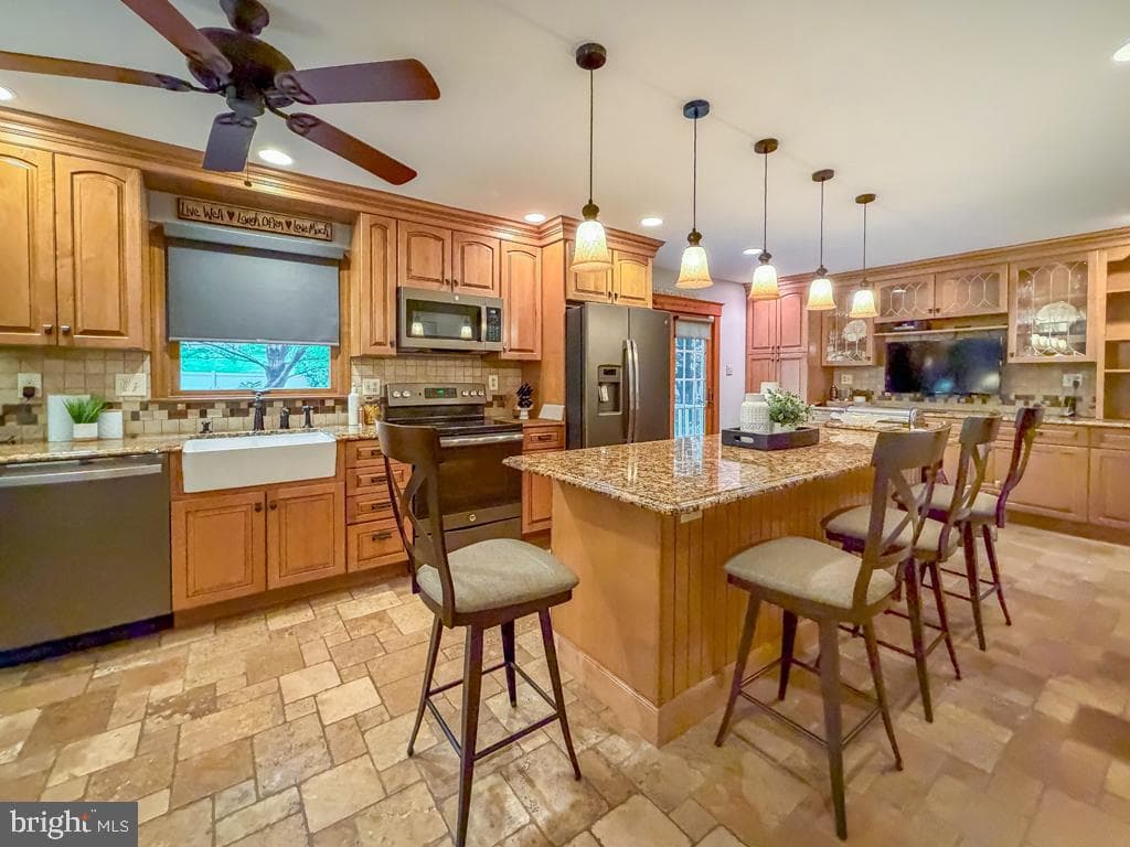 336 Fox Hollow Drive photo 12