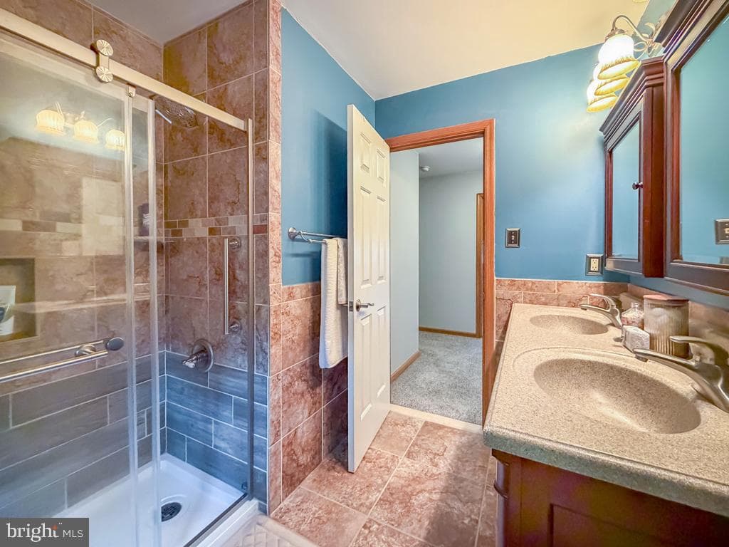 336 Fox Hollow Drive photo 31