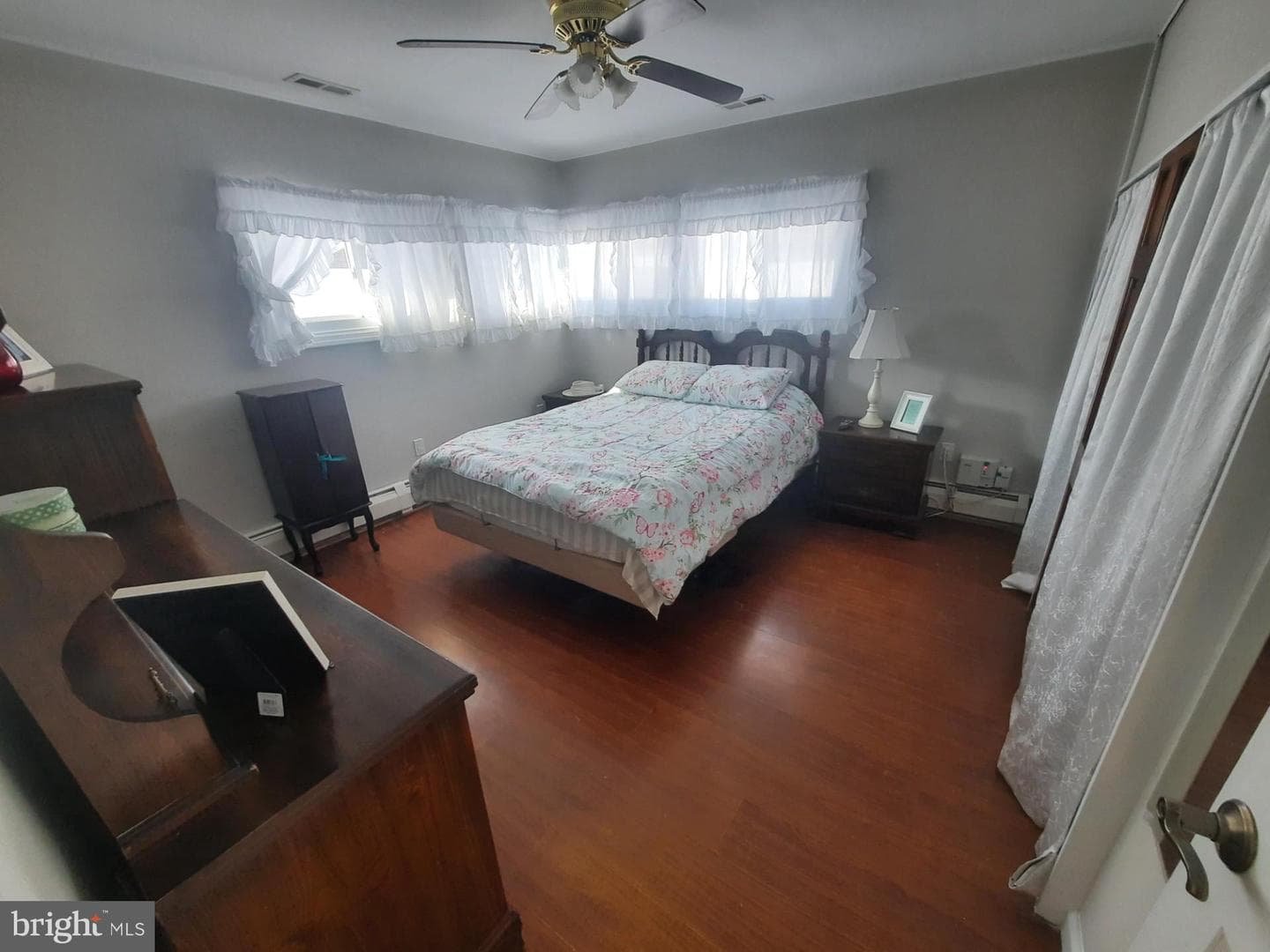 33 Laurel Lane photo 9
