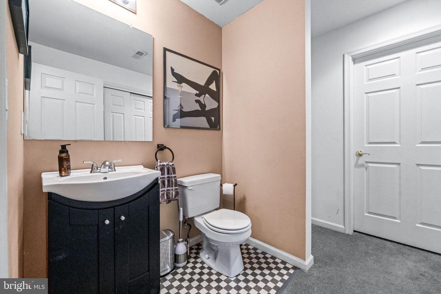 64 Villa Drive photo 21