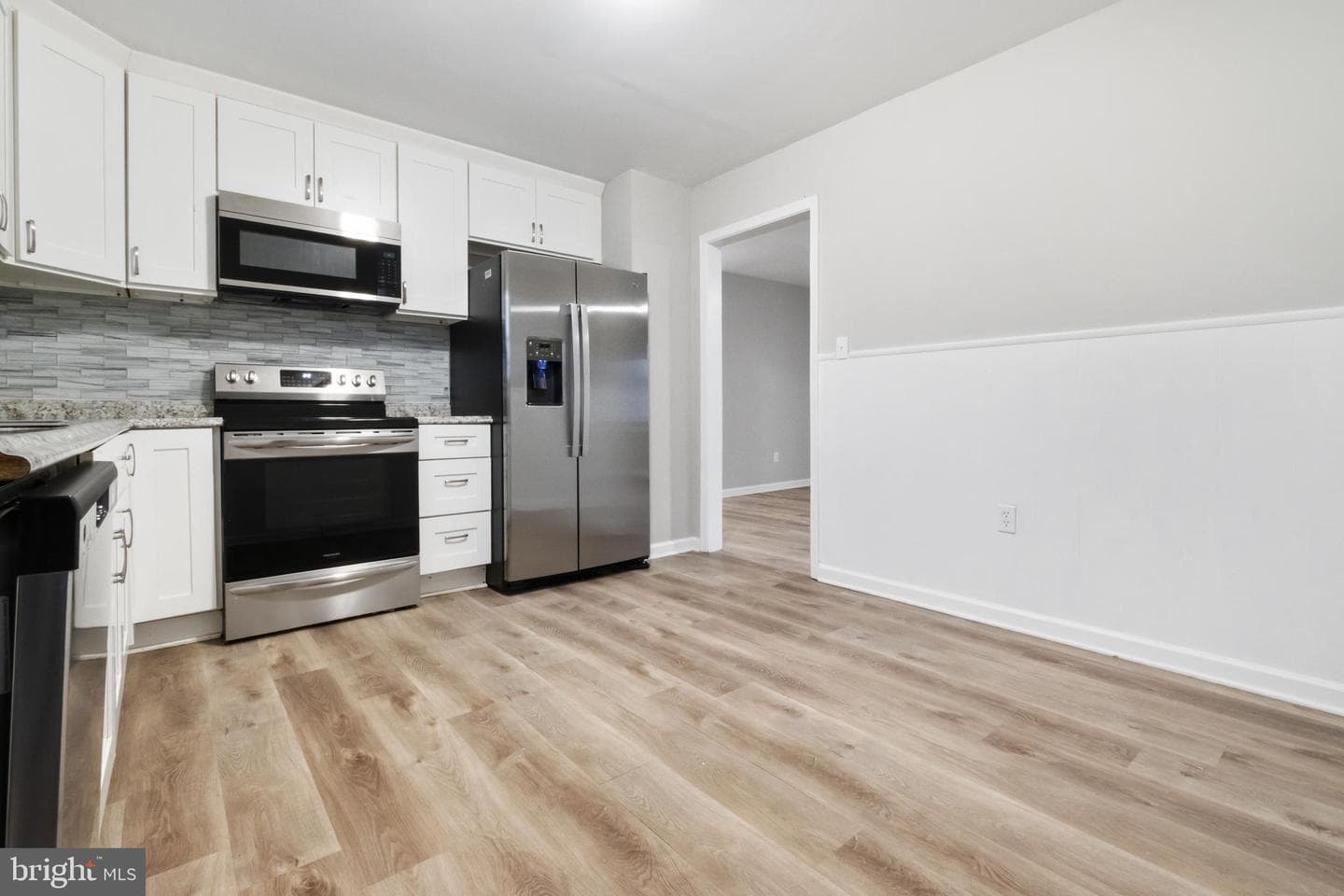 11 Carolina Avenue photo 26