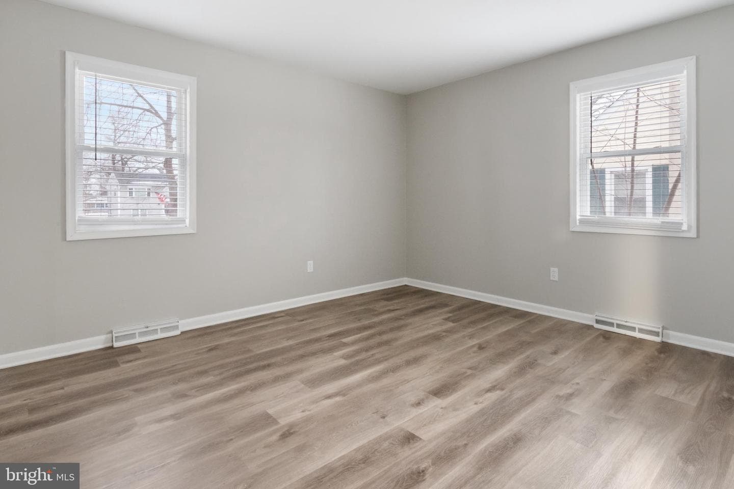 11 Carolina Avenue photo 27