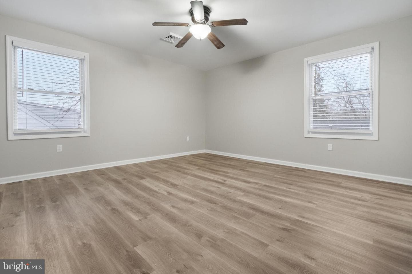 11 Carolina Avenue photo 30