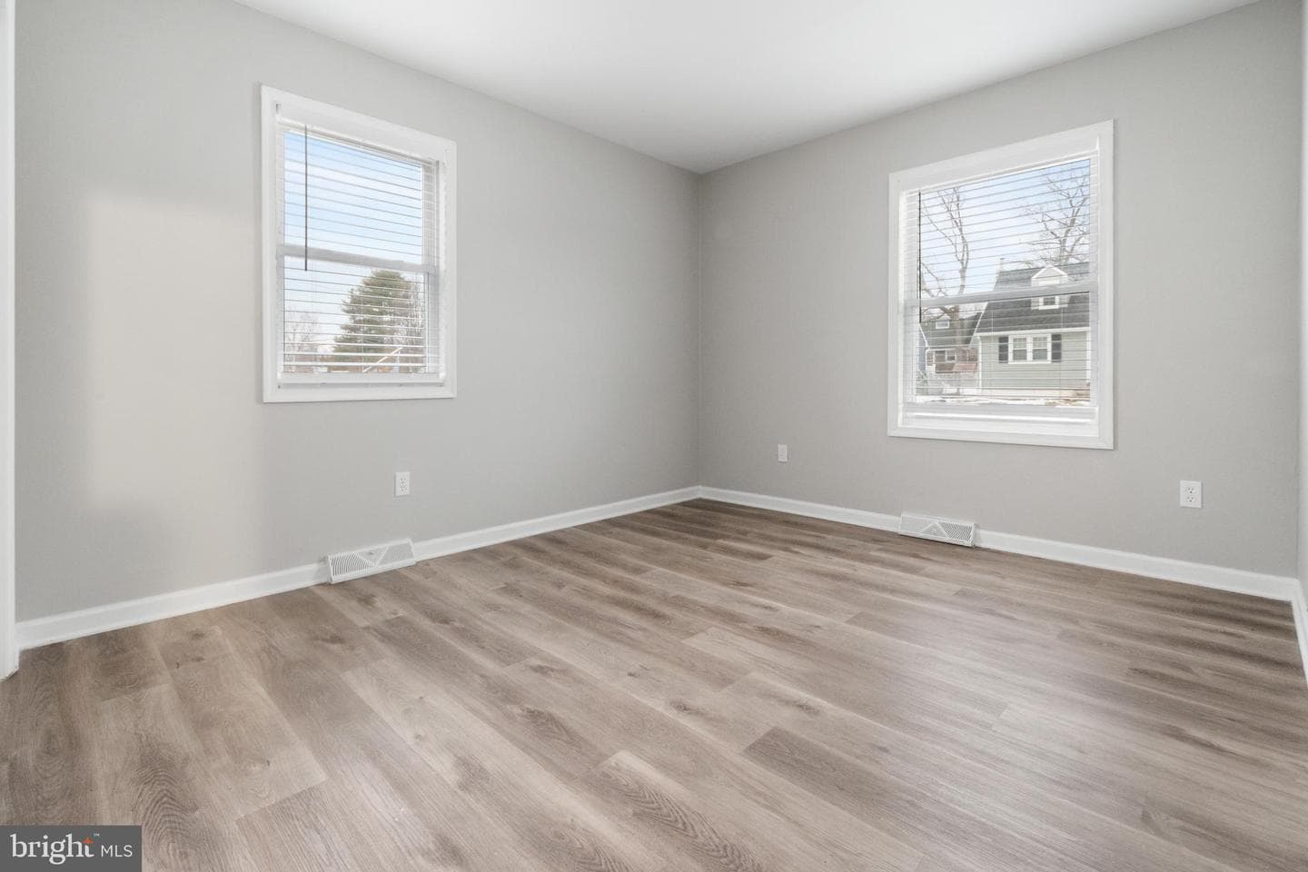 11 Carolina Avenue photo 31