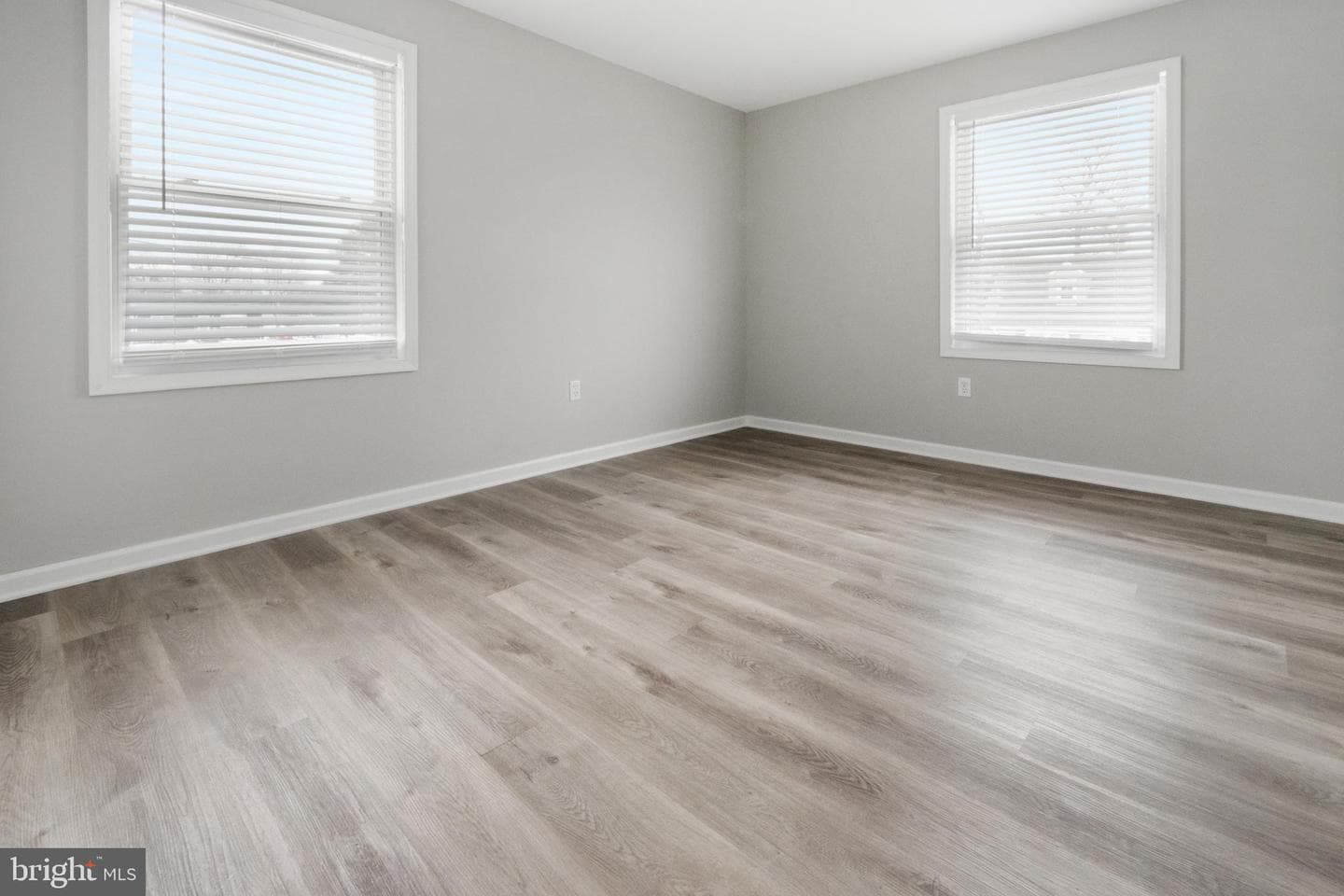 11 Carolina Avenue photo 37