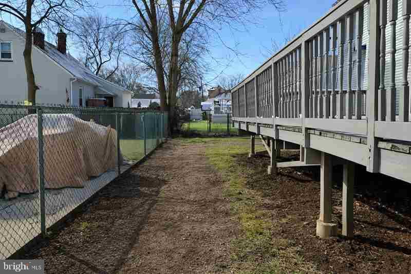 11 Carolina Avenue photo 6