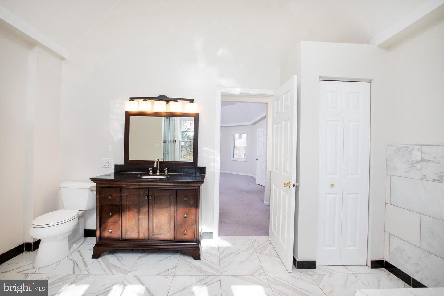 2210 Club House Circle photo 16