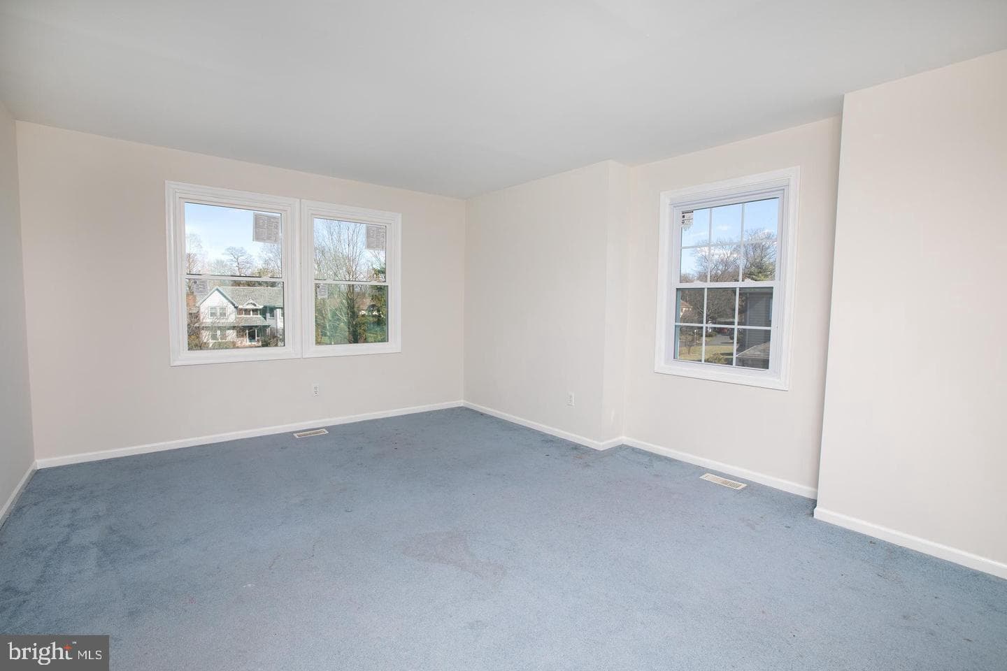 2210 Club House Circle photo 22
