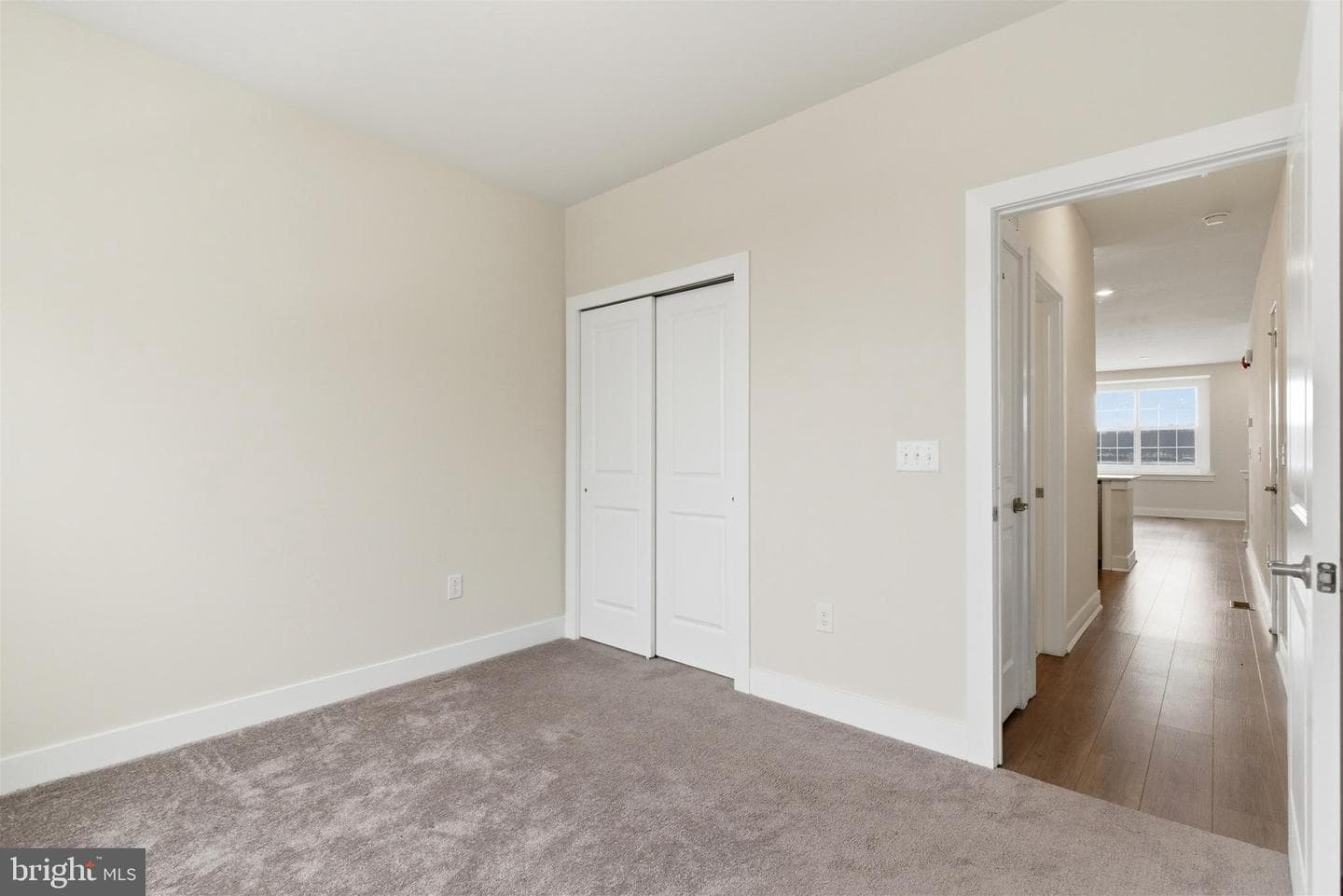 204a Dock Street photo 14