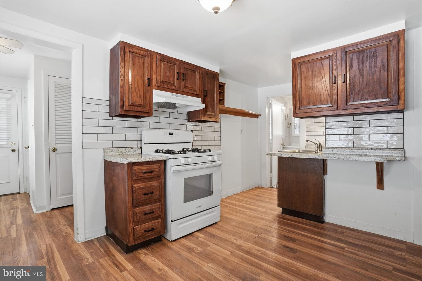 622 Corson Street photo 7