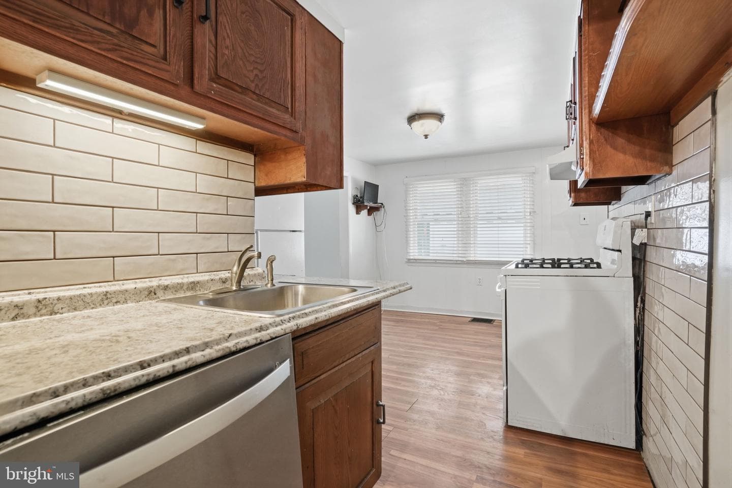 622 Corson Street photo 8