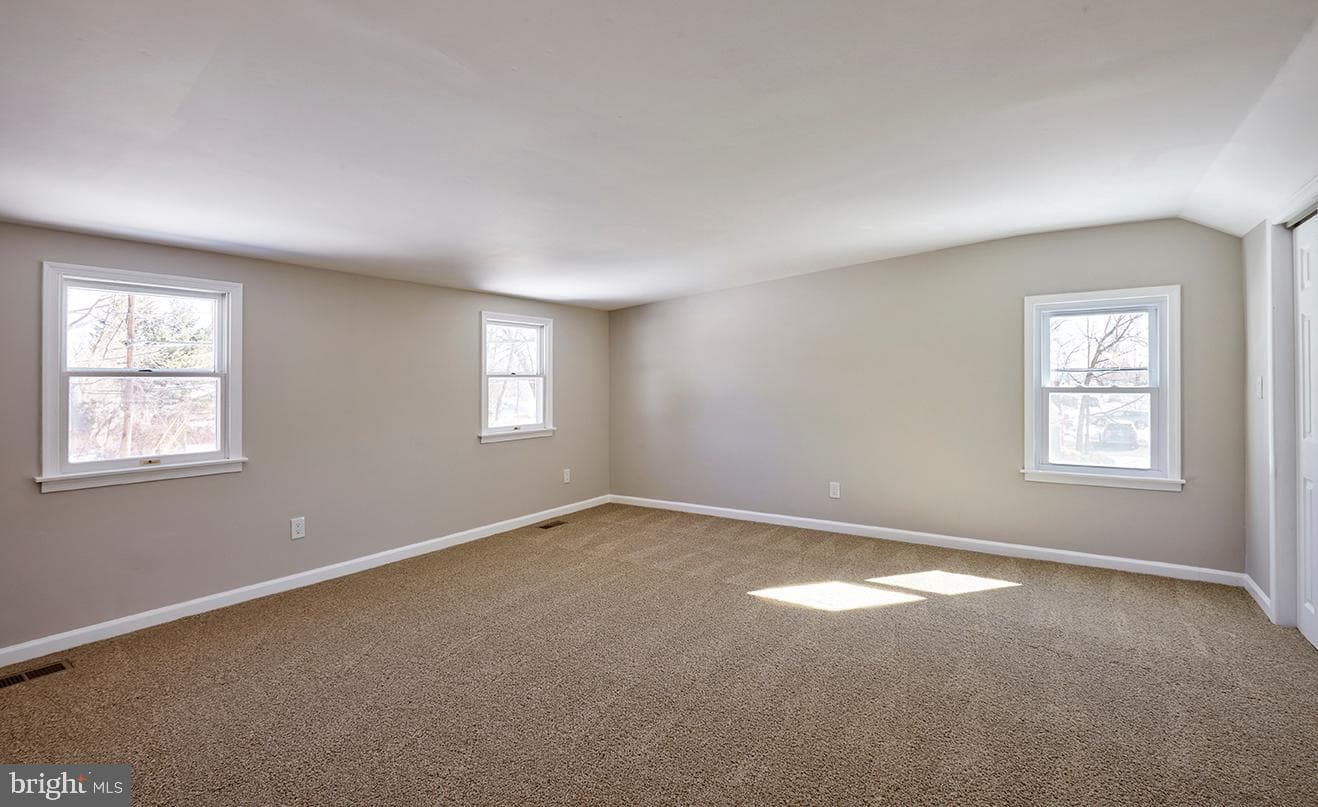 1171 W County Line Road photo 22