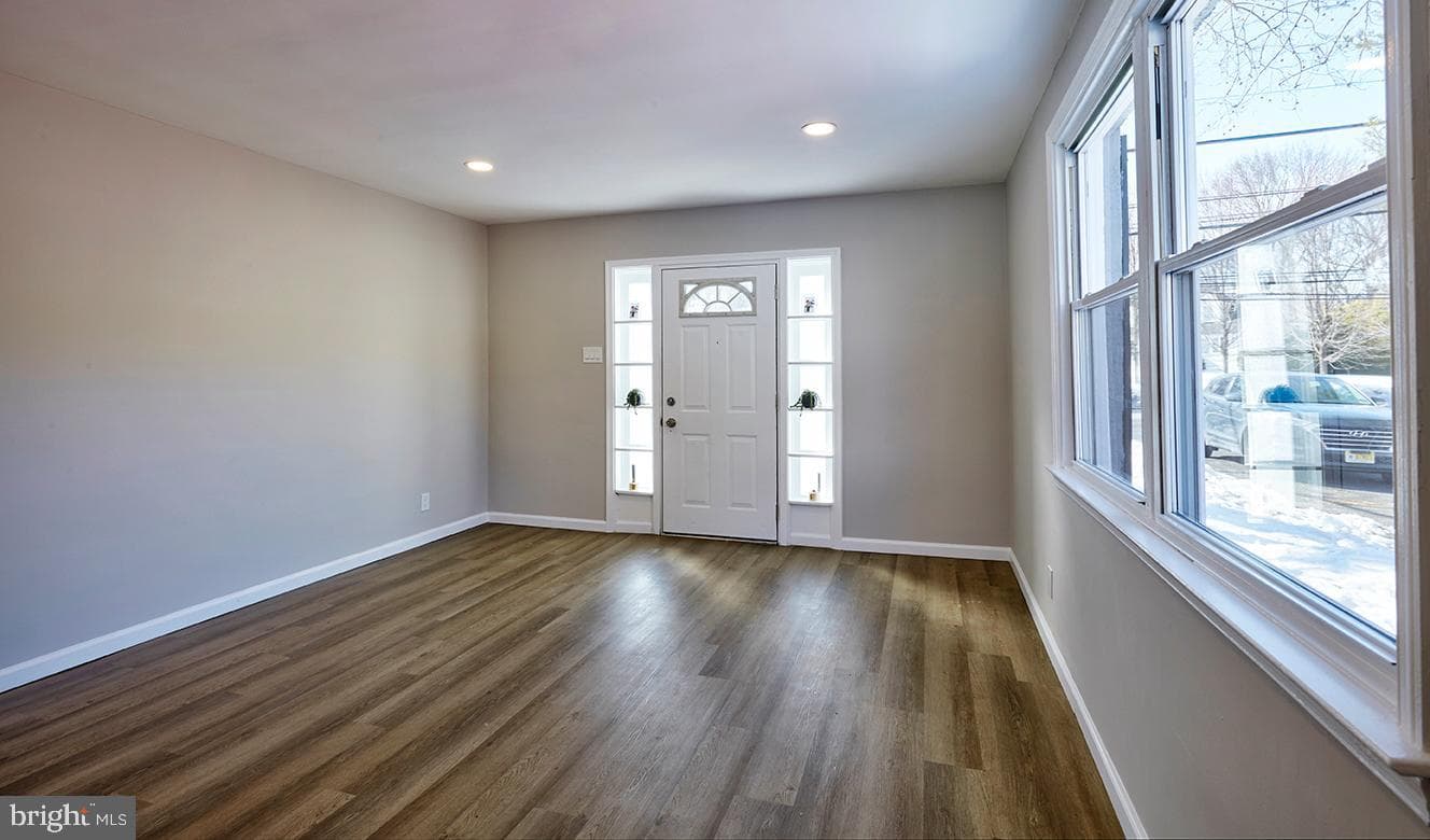 1171 W County Line Road photo 5