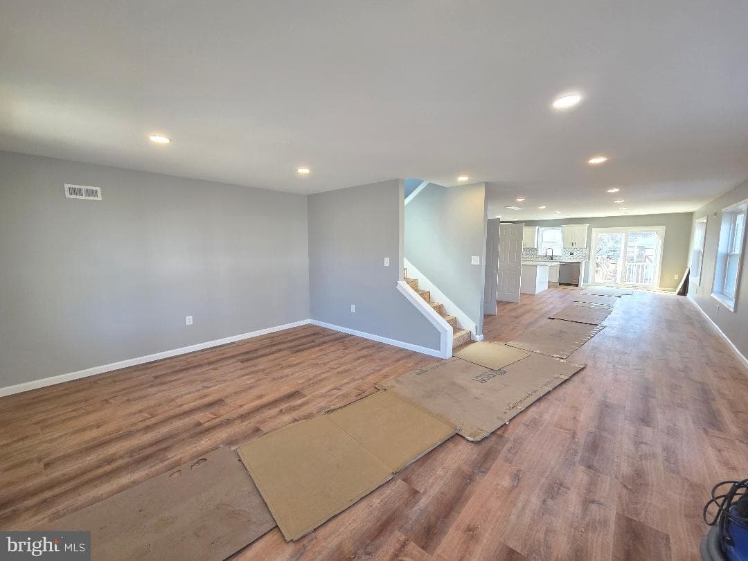 730 Excelsior Avenue photo 8