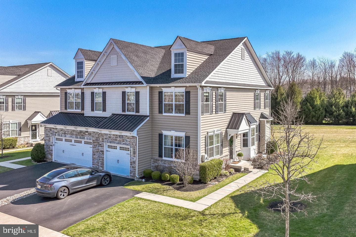 323 W Boulder Drive