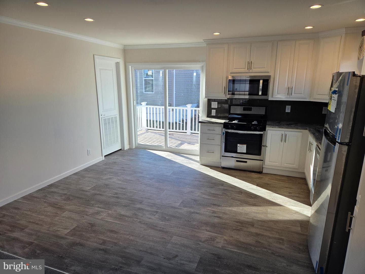24 Golfview Drive photo 3