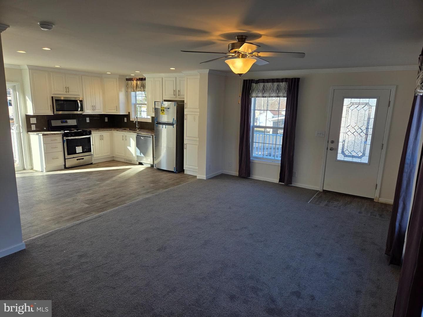 24 Golfview Drive photo 4