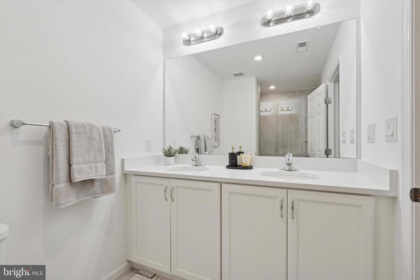 16122 River View Court photo 7