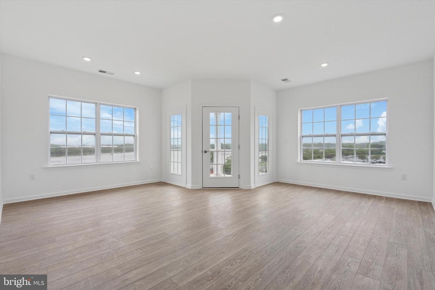 16124 River View Court photo 18