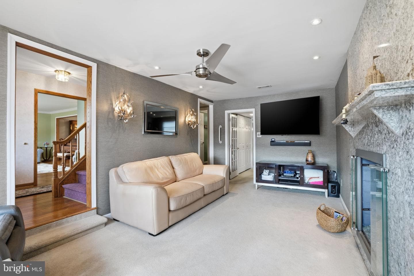 194 Gibson Avenue photo 21