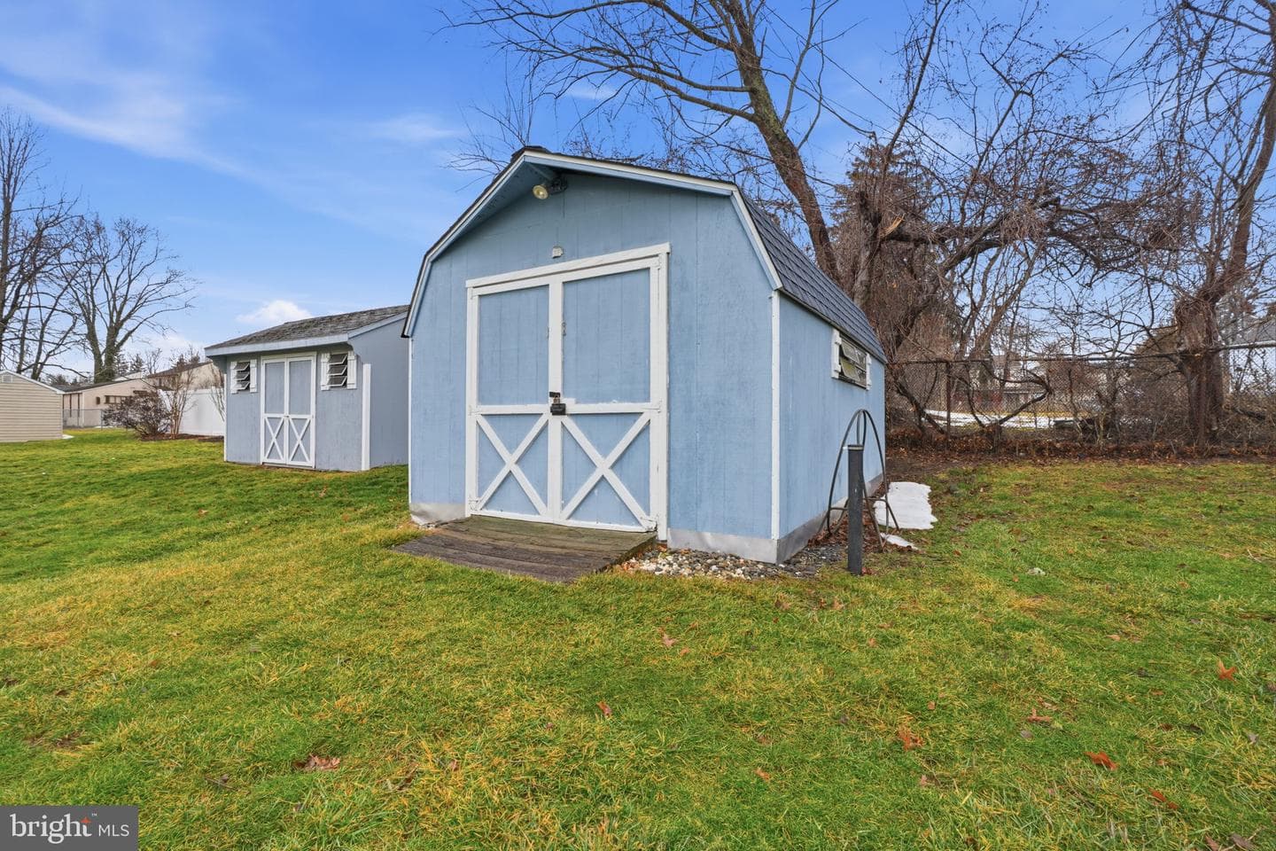 194 Gibson Avenue photo 6