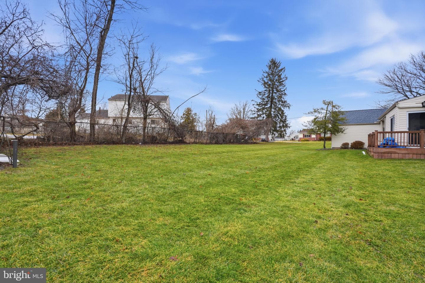 194 Gibson Avenue photo 8