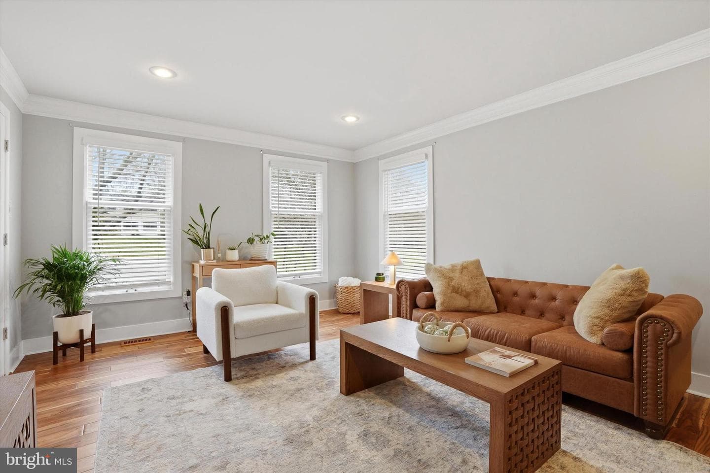 2240 Cloverly Circle photo 5