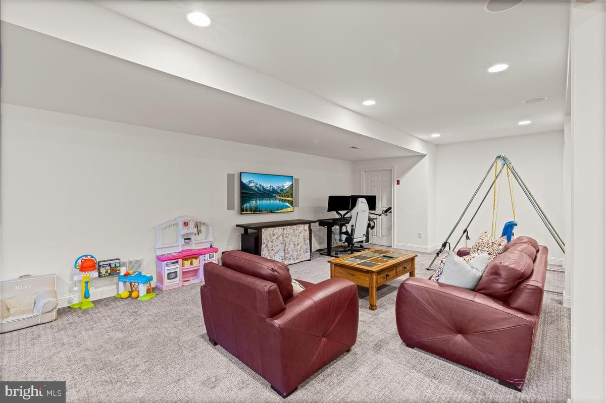 311 Saint James Drive photo 41