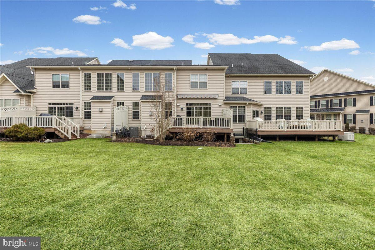 311 Saint James Drive photo 45