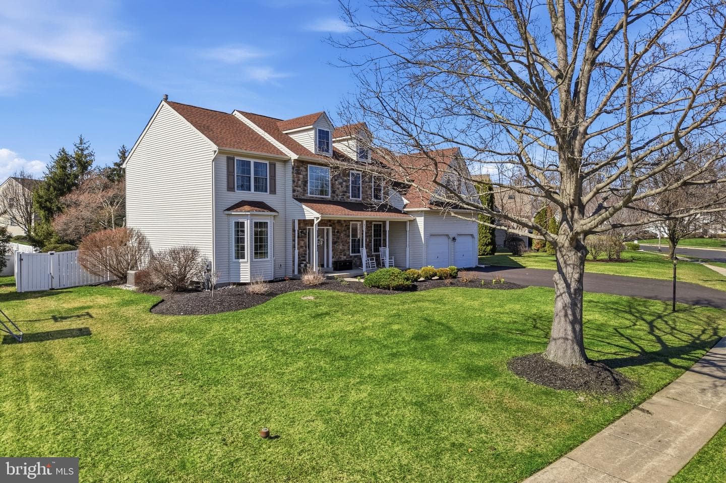 930 Red Coat Farm Drive photo 4