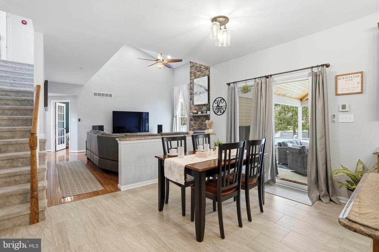 930 Red Coat Farm Drive photo 45