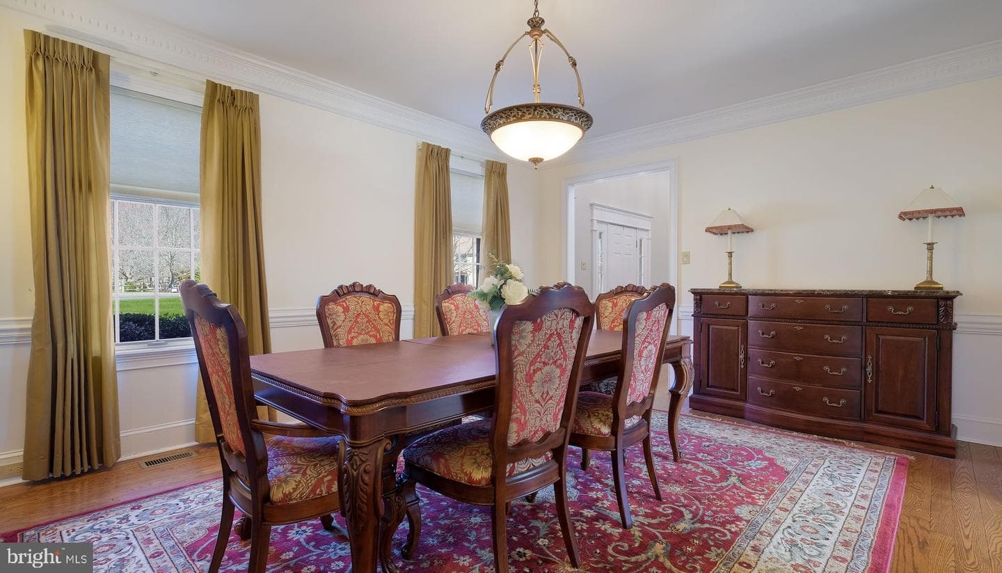2916 White Tail Court photo 5