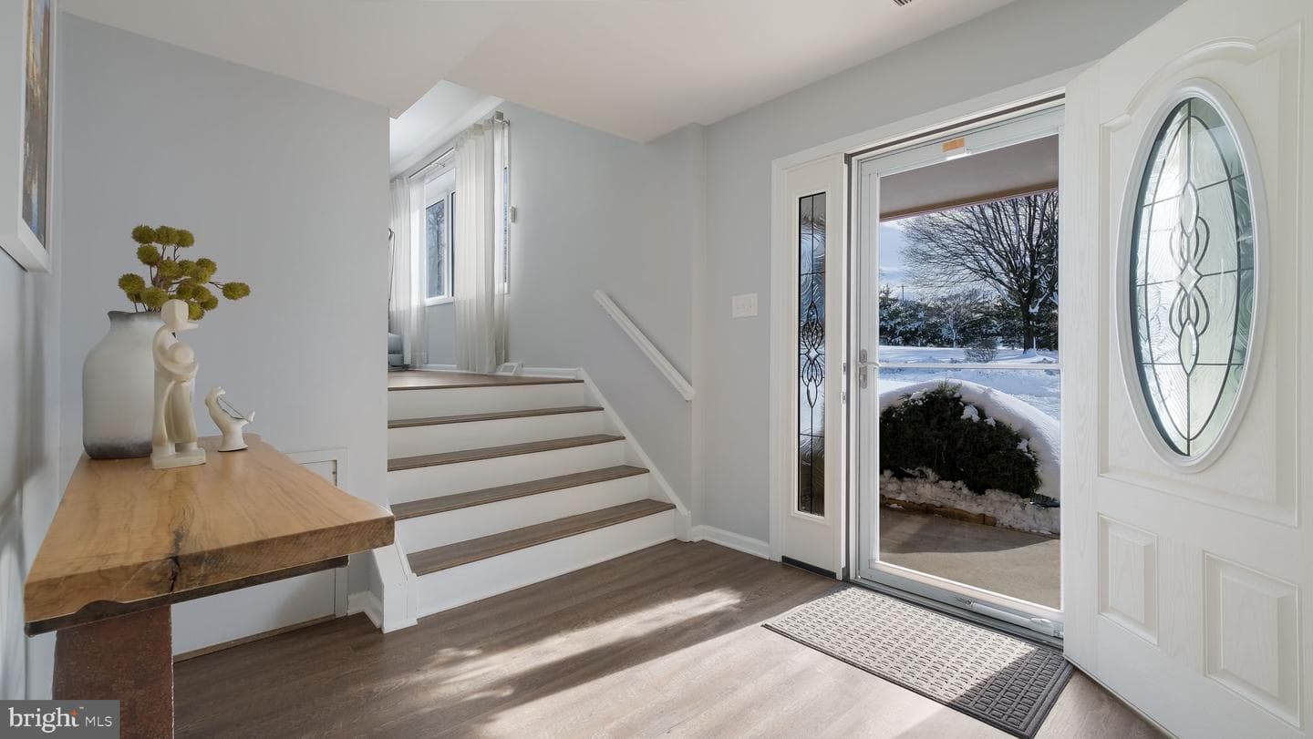 1831 Bunkerhill Road photo 16