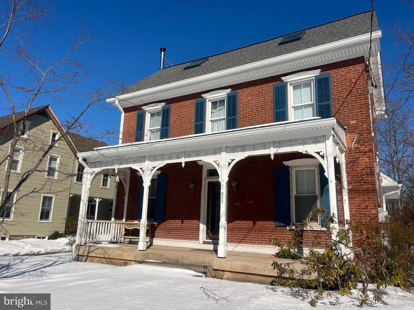 825 Blooming Glen Road