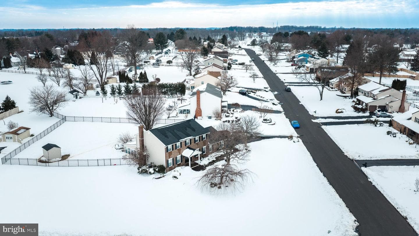 52 Hampton Drive photo 31