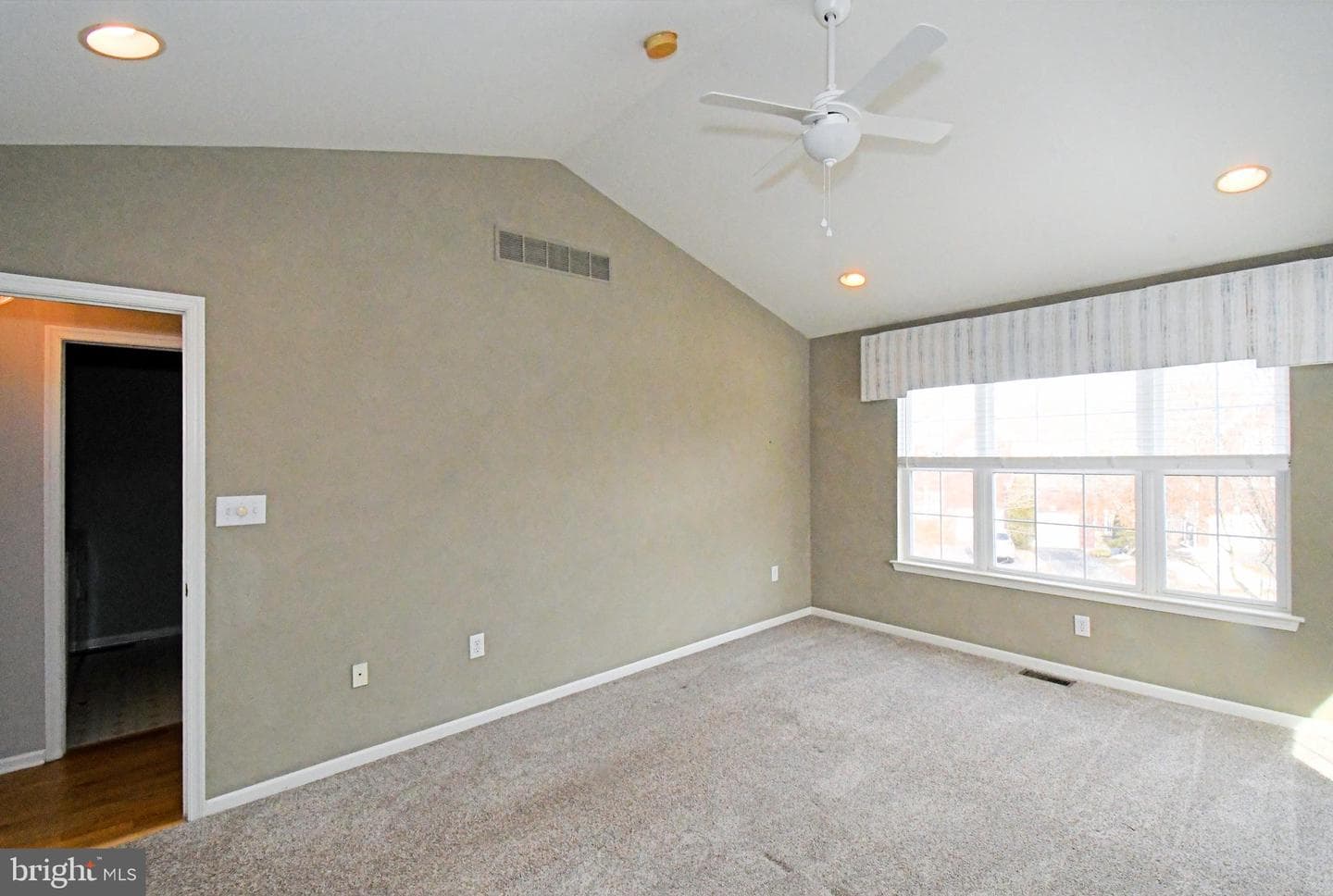 104 Dispatch Drive photo 33