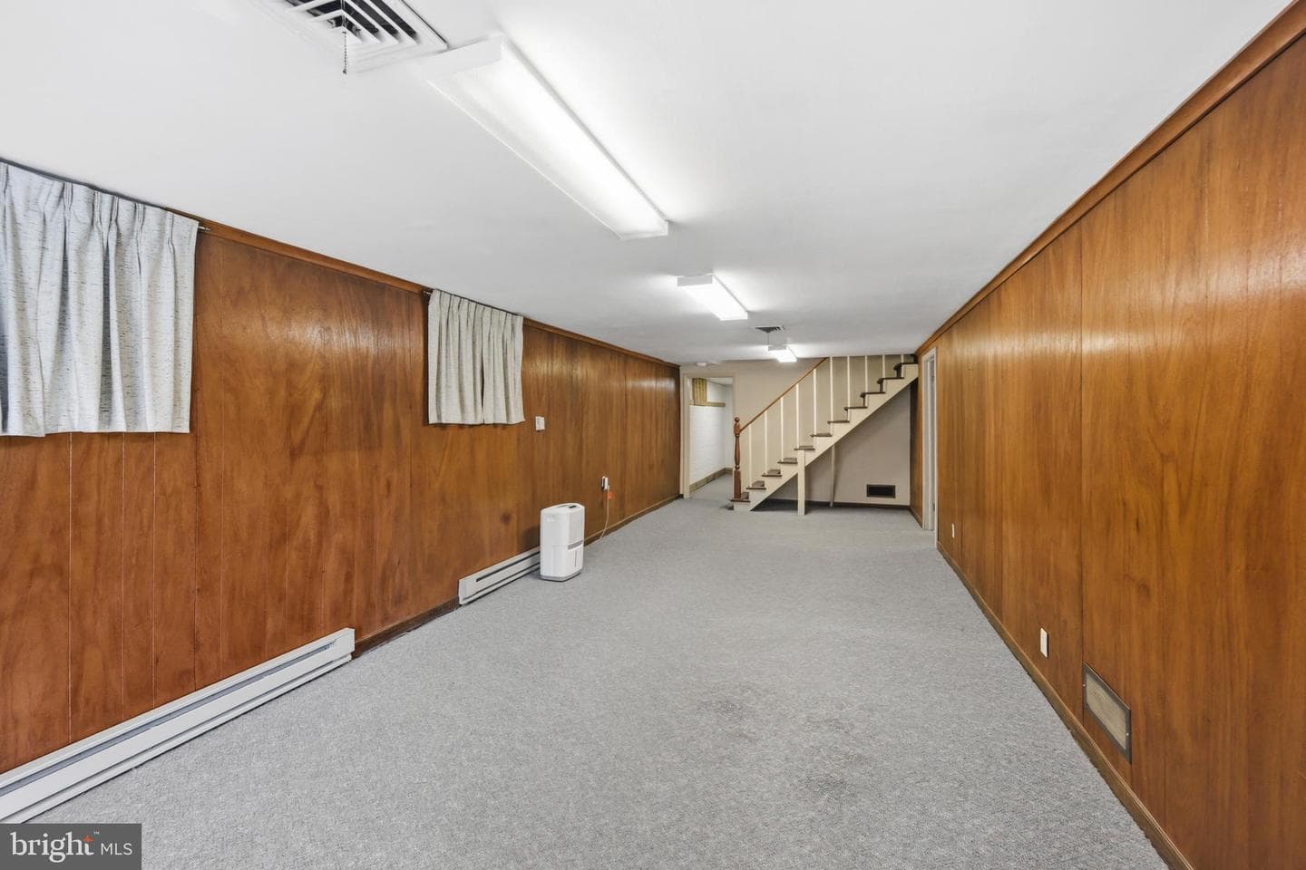 105 Vernon Lane photo 31