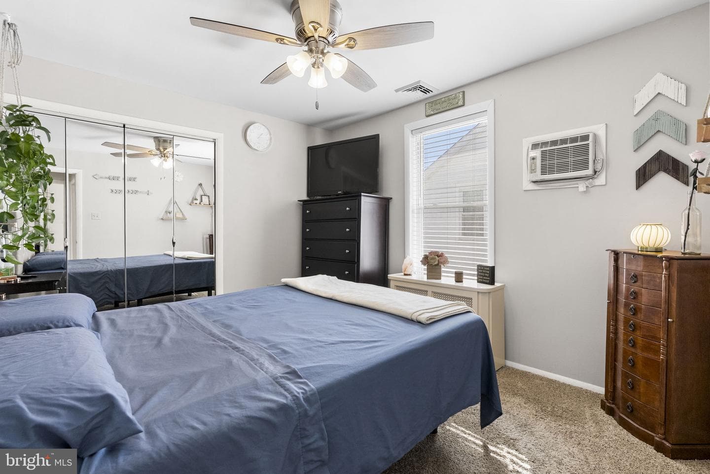 400 Clymer Avenue photo 15