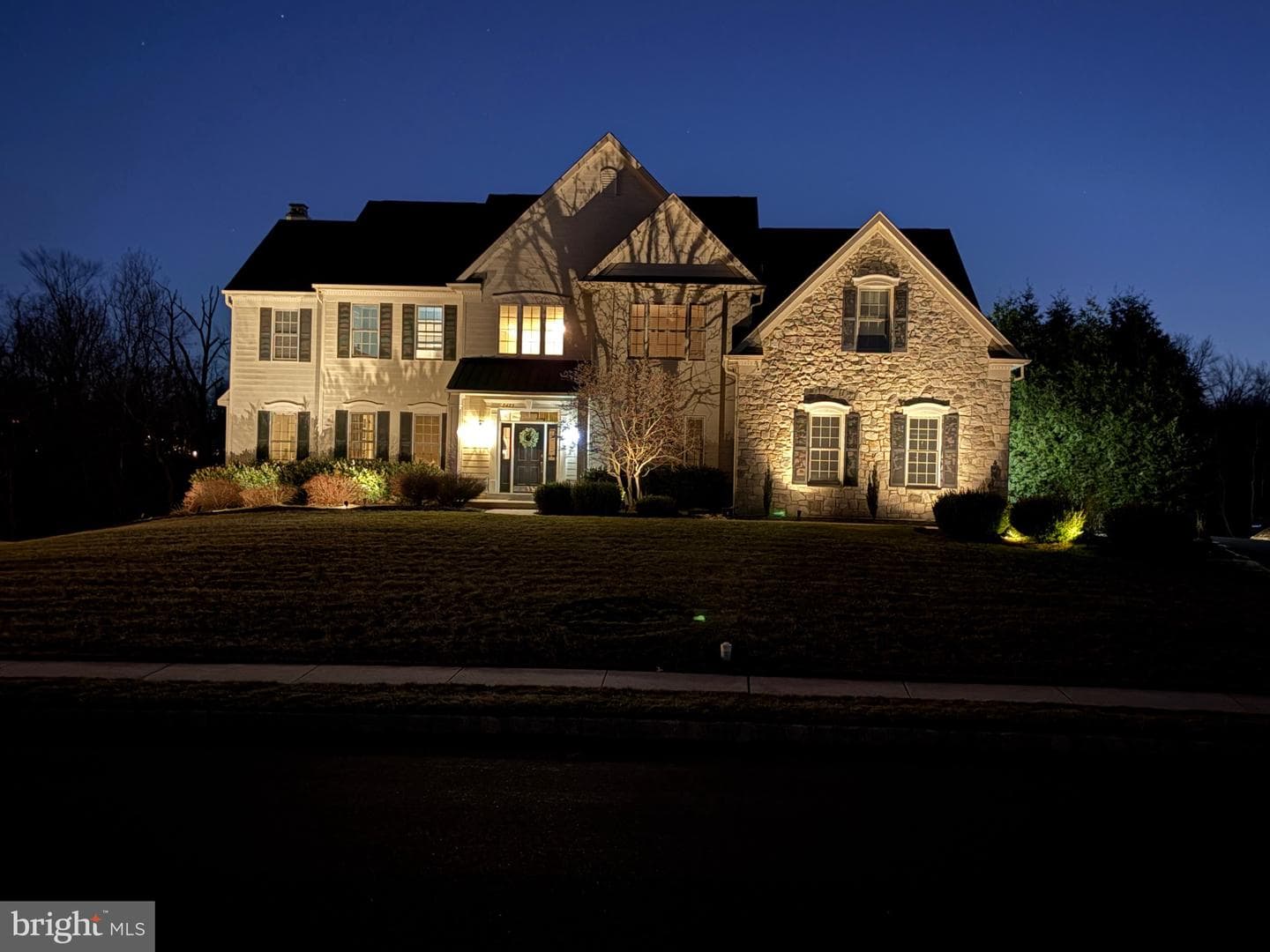2423 April Drive photo 2