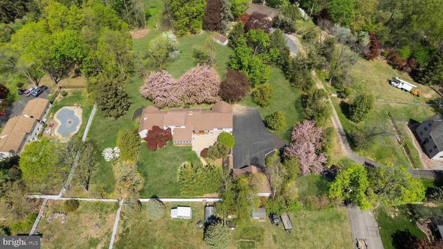 682 Whirlaway Drive photo 52