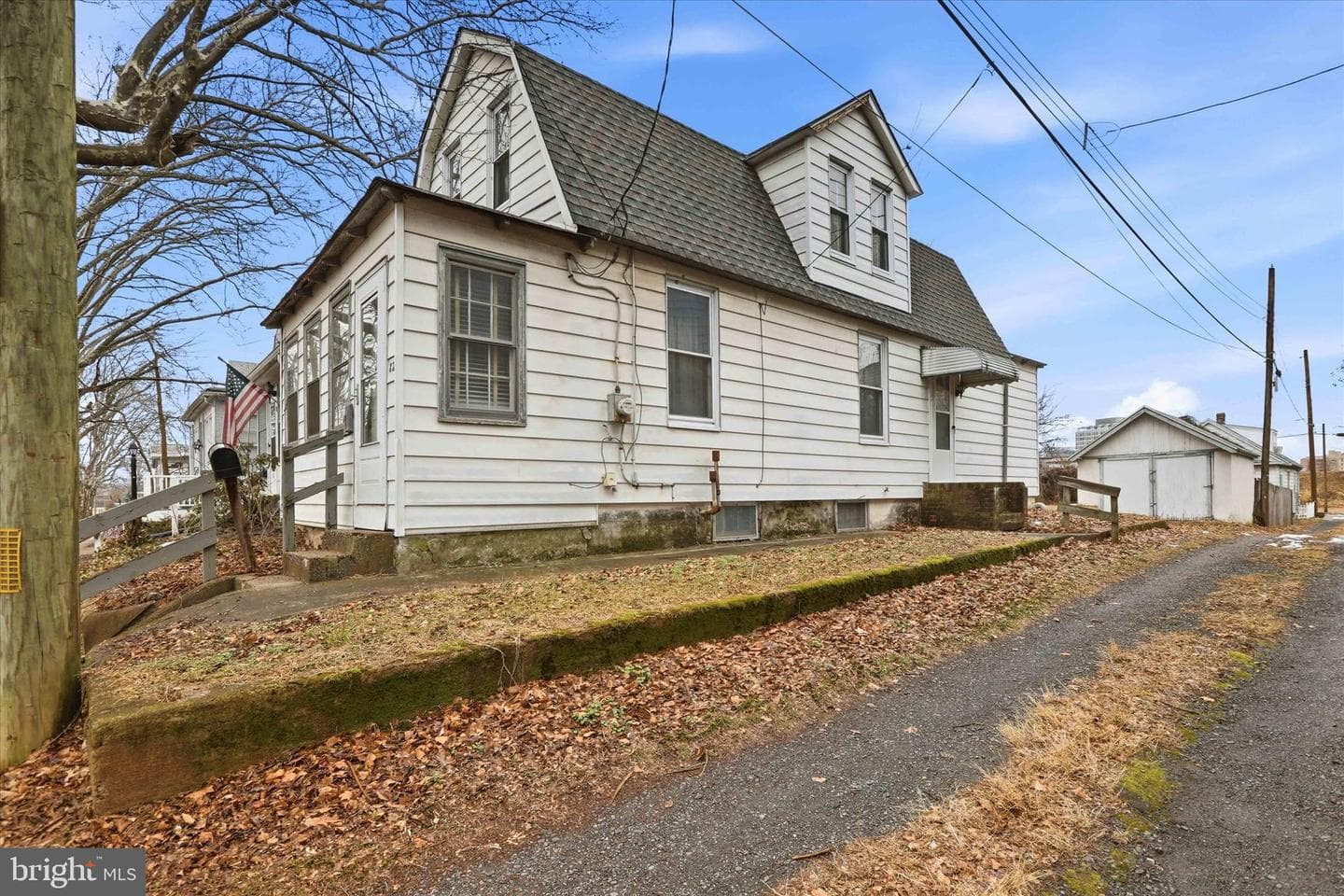 82 Central Avenue photo 3
