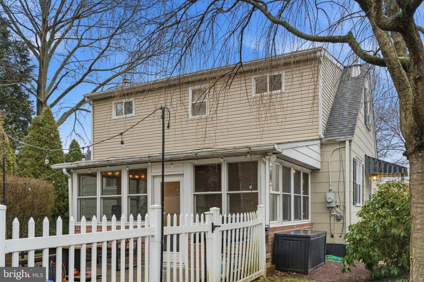 708 Barclay Avenue photo 33