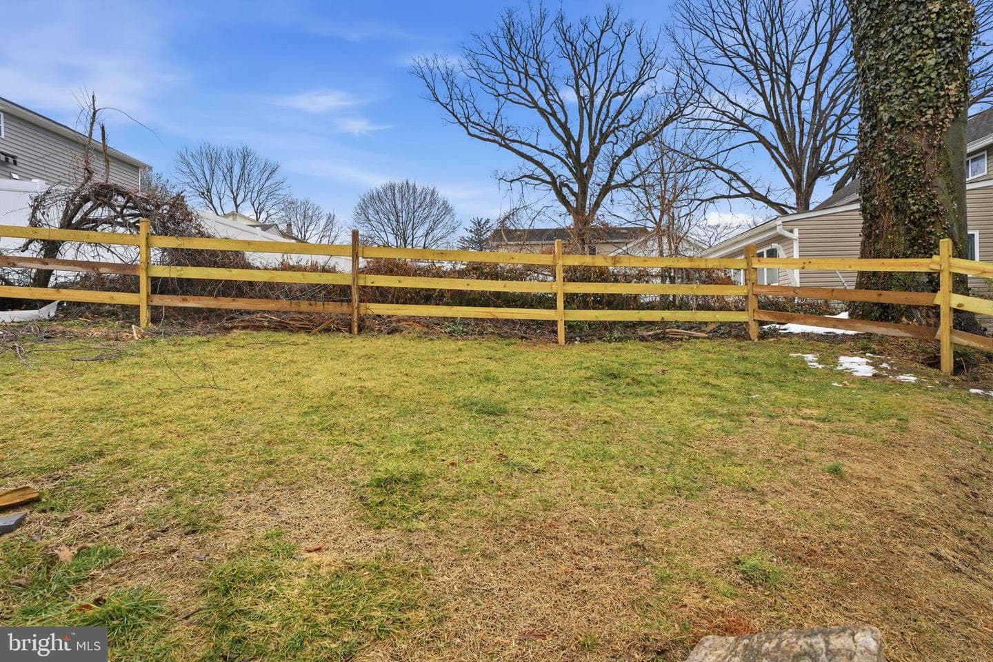 975 Woodvale Avenue photo 46