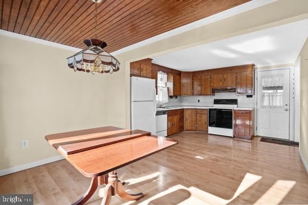 403 Lincoln Avenue photo 9