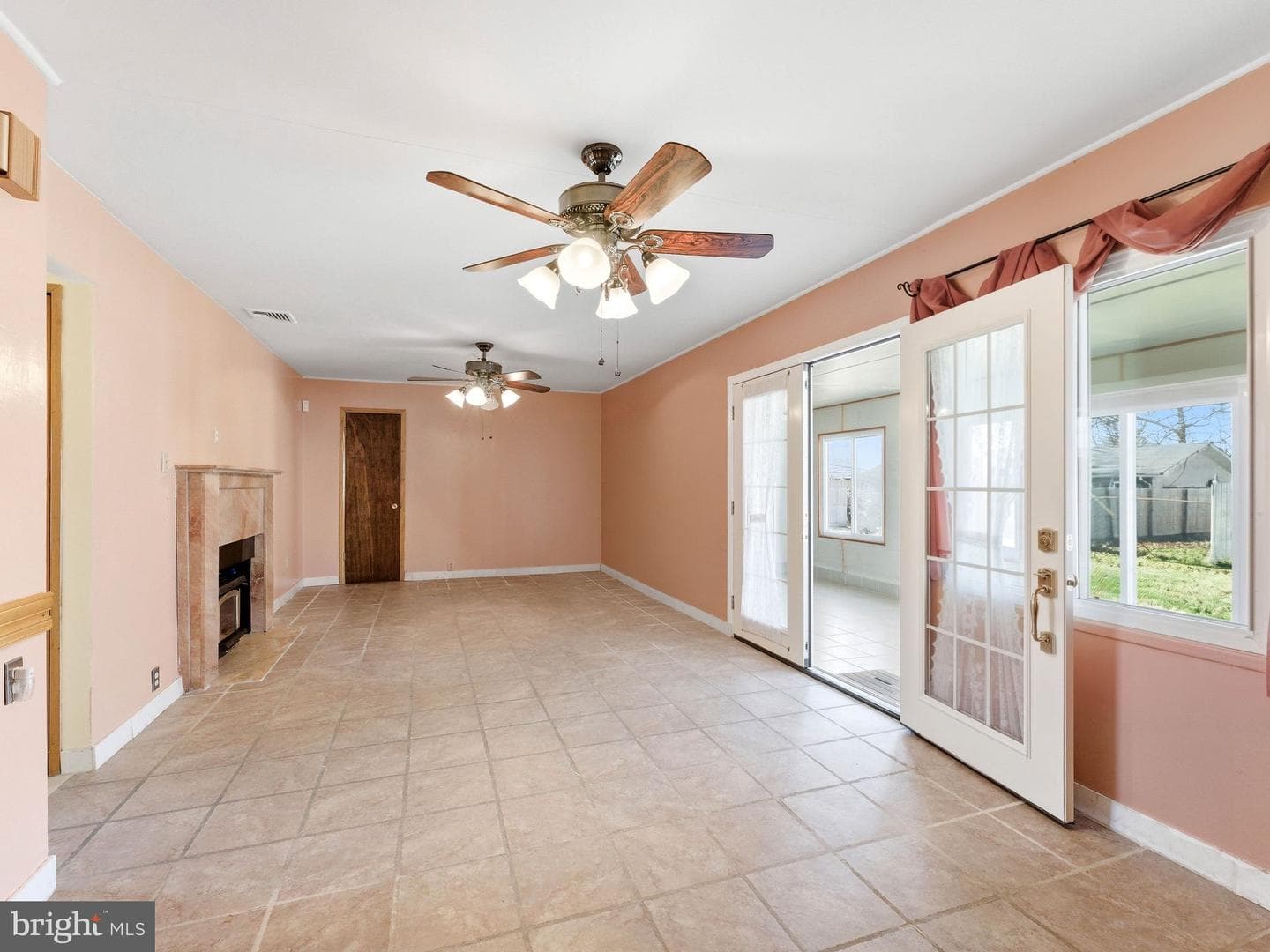 77 Gaping Rock Road photo 16