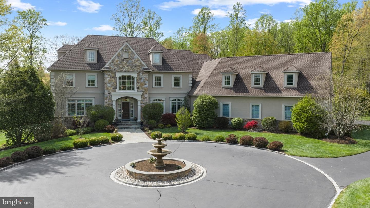 203 Wecks Pond, New Hope
