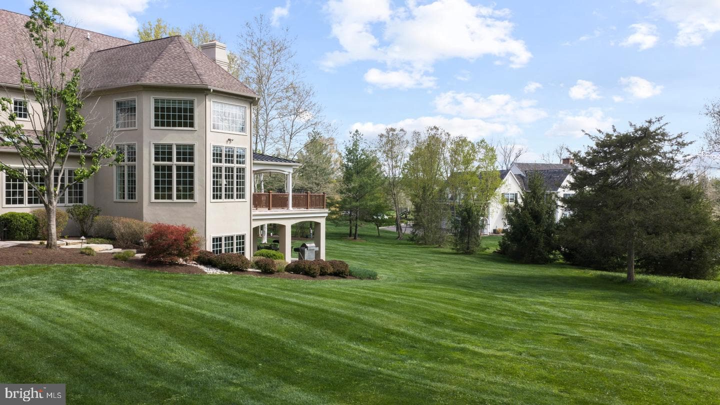 203 Wecks Pond, New Hope